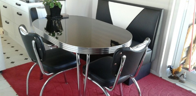 Formica dining deals table and chairs